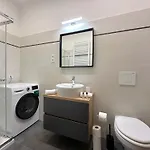 Apartmán Lovely 3-bedroom In Downtown With Modern Design And Ac *