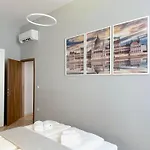 Appartement Lovely 3-bedroom In Downtown With Modern Design And Ac