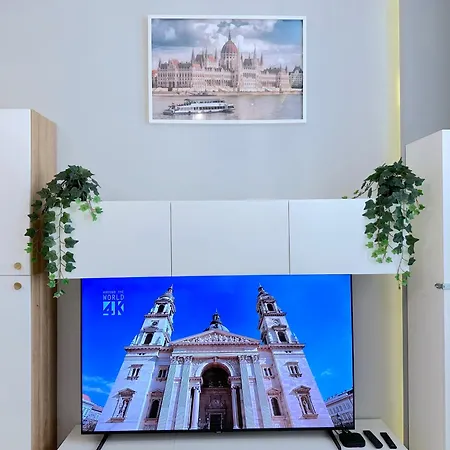 Lovely 3-bedroom In Downtown With Modern Design And Ac Apartament
