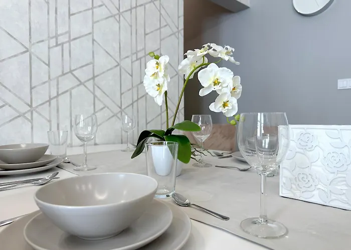 Apartamento Lovely 3-bedroom In Downtown With Modern Design And Ac