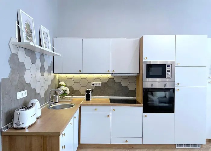 Lovely 3-bedroom In Downtown With Modern Design And Ac Apartament