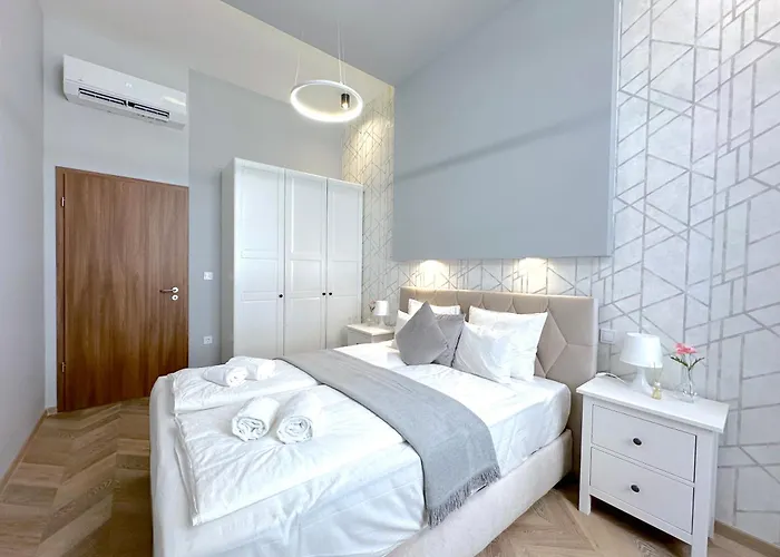 Lovely 3-bedroom In Downtown With Modern Design And Ac Budapeste